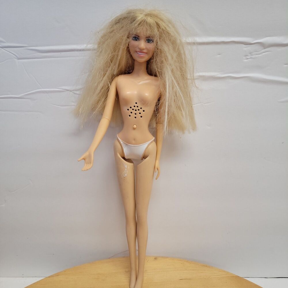 Singing Hannah Montana "Barbie" Type Doll Sings 2007 PA C204B